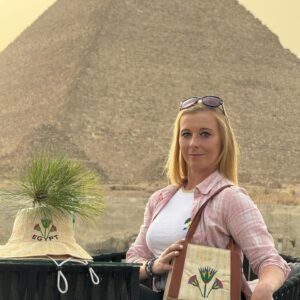 Women`s handbag papyrus and leather